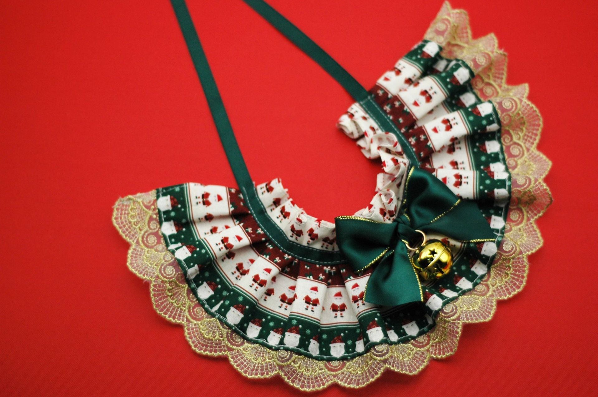 New Christmas Pet Bib & Lace-Trimmed Collar – Adjustable Festive Neckwear for Cats & Dogs